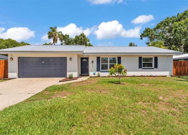 Property at 416 Bayou Rd, Winter Haven, FL 33884, 2 beds, 2 baths