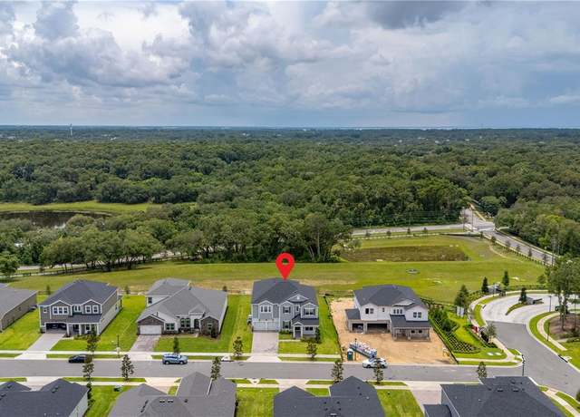 Property at 3228 Roseville Dr, Apopka, FL 32712, 5 beds, 4.5 baths