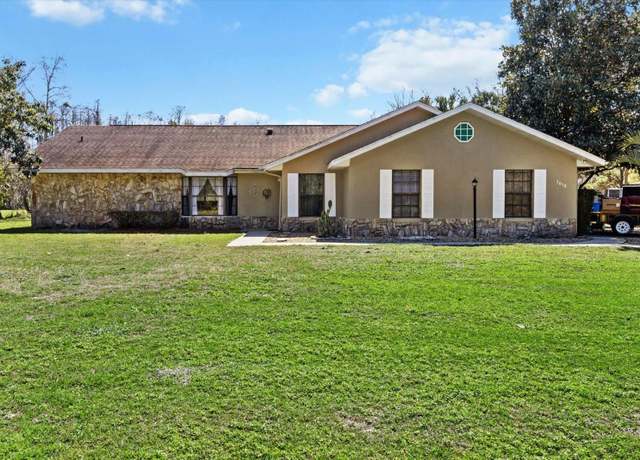 Property at 7618 W Golf Club St, Crystal River, FL 34429, 3 beds, 2 baths