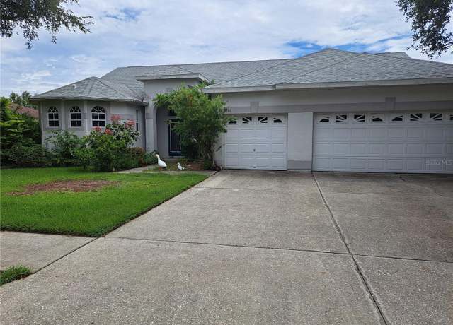 Property at 5261 Camberlea Ave, Zephyrhills, FL 33541, 4 beds, 3 baths