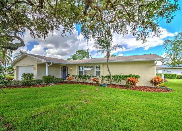 Property at 2132 Sandpiper Dr, Clearwater, FL 33764, 3 beds, 2 baths