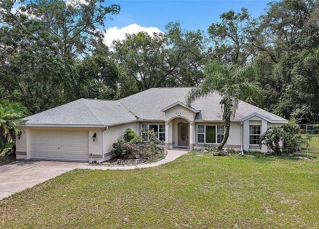 Property at 2541 Lake Griffin Rd, Lady Lake, FL 32159, 3 beds, 2 baths