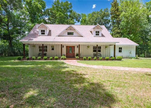 Property at 25876 NW 206th Pl, High Springs, FL 32643, 3 beds, 3 baths