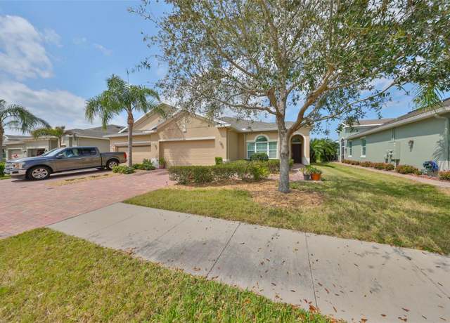 Property at 807 Chipper Dr, Sun City Center, FL 33573, 2 beds, 2 baths