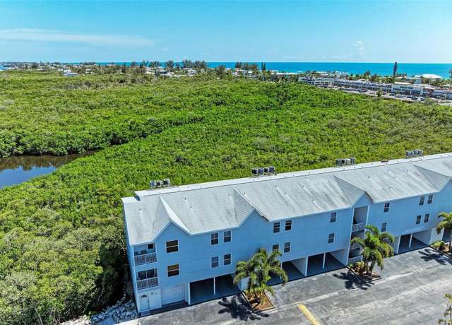 Property at 3607 E Bay Dr #202, Holmes Beach, FL 34217, 2 beds, 2 baths