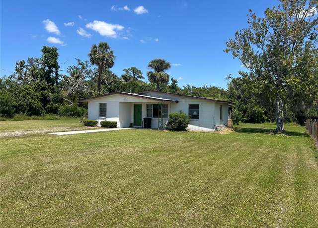 Property at 3119 39th St E, Bradenton, FL 34208, 3 beds, 2 baths