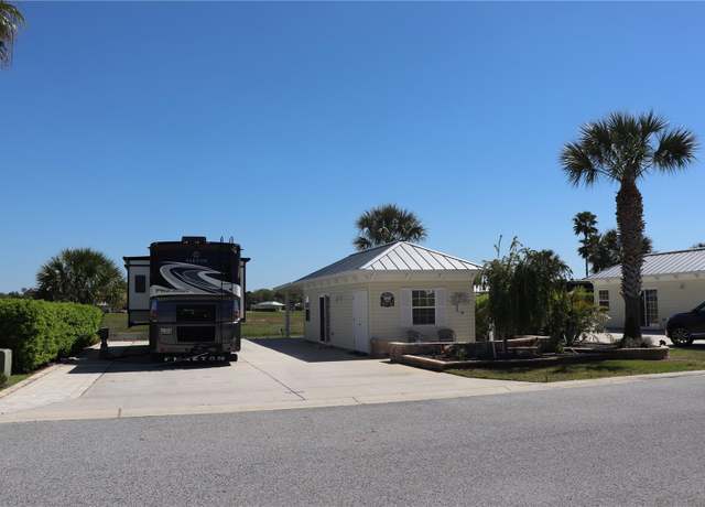 Property at 4686 SE 94th Ave, Webster, FL 33597