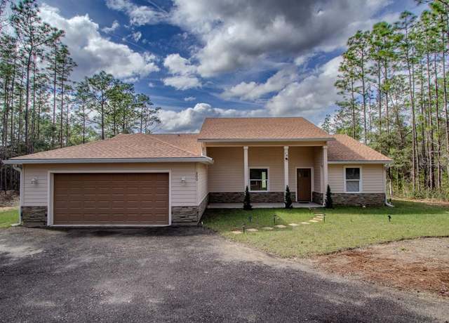 Property at 200 Hour Glass Cir, Hawthorne, FL 32640, 3 beds, 2 baths