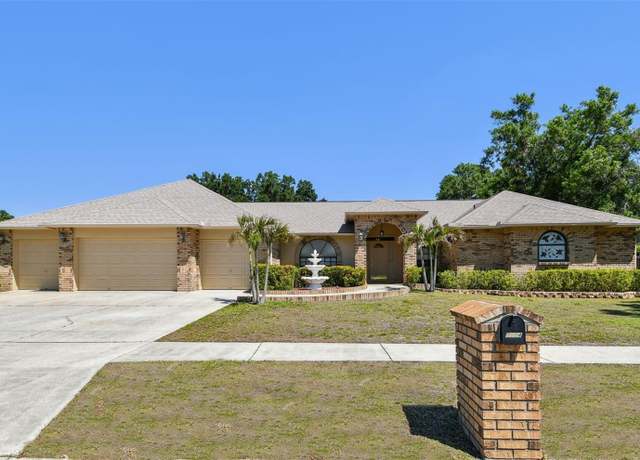 Property at 2914 Timber Knoll Dr, Valrico, FL 33596, 4 beds, 2.5 baths