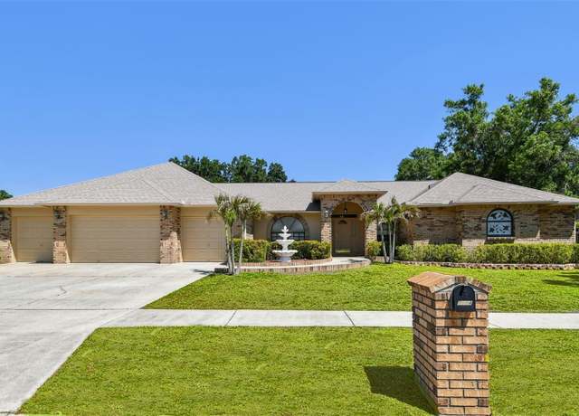 Property at 2914 Timber Knoll Dr, Valrico, FL 33596, 4 beds, 2.5 baths