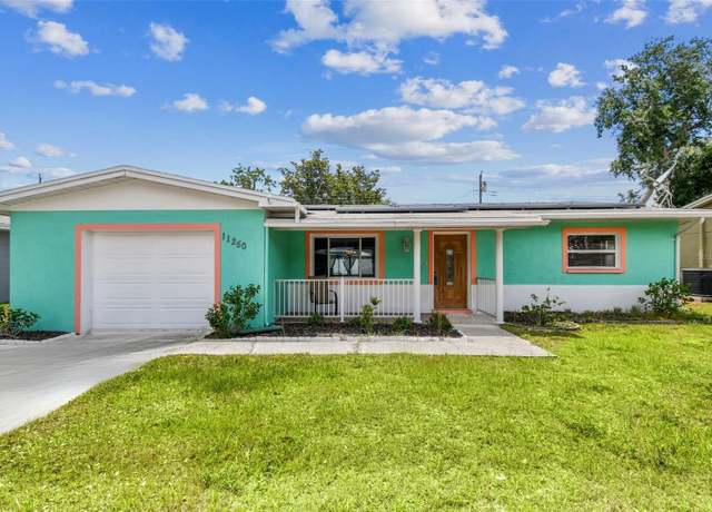 Property at 11250 108th Ln, Largo, FL 33778, 3 beds, 2 baths