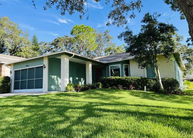Property at 7049 Rolling Green Dr, Spring Hill, FL 34606, 3 beds, 2 baths