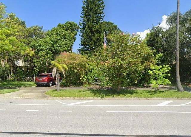 Property at 114 W Davis Blvd, Tampa, FL 33606