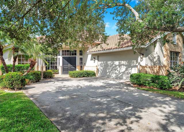 Property at 980 Live Oak Ave NE, St Petersburg, FL 33703, 3 beds, 3 baths