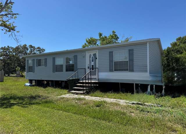 Property at 205 Portia St S, Nokomis, FL 34275, 3 beds, 2 baths