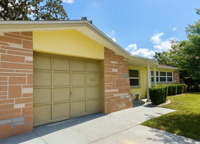Property at 4407 Westwood Dr, Holiday, FL 34691, 3 beds, 2 baths
