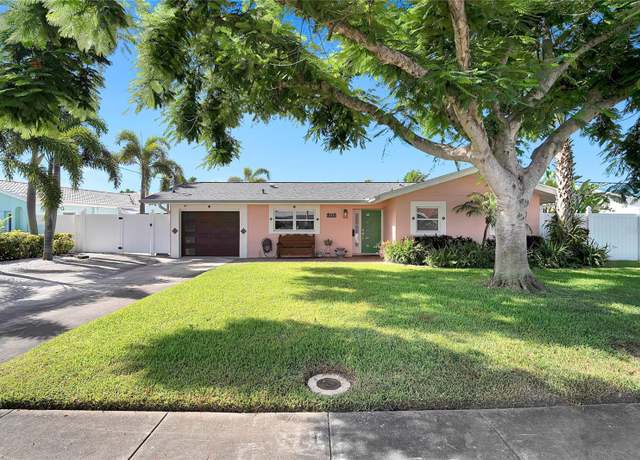 Property at 562 Lewis Blvd SE, St Petersburg, FL 33705, 3 beds, 2 baths