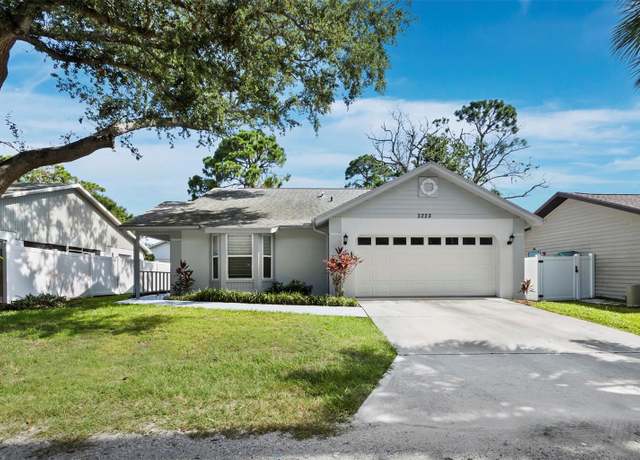 Property at 3223 Jamaica St, Sarasota, FL 34231, 3 beds, 2 baths