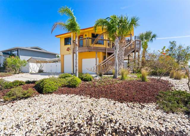 Property at 13514 Garris Dr, Hudson, FL 34667, 3 beds, 3 baths