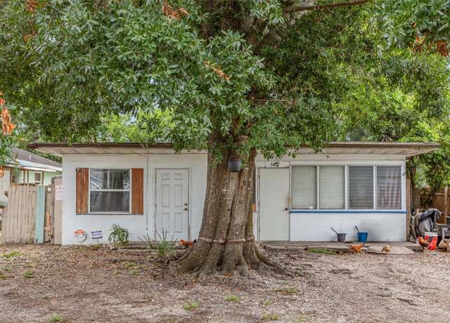 Property at 3424 16th St E, Bradenton, FL 34208, 2 beds, 1 bath