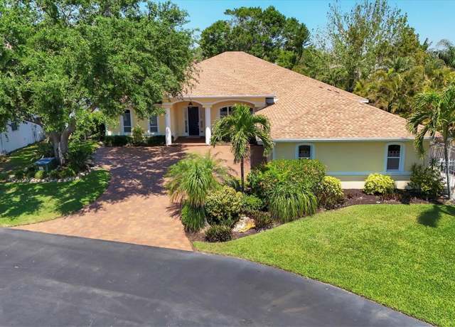 Property at 1811 78th St W, Bradenton, FL 34209, 4 beds, 3 baths