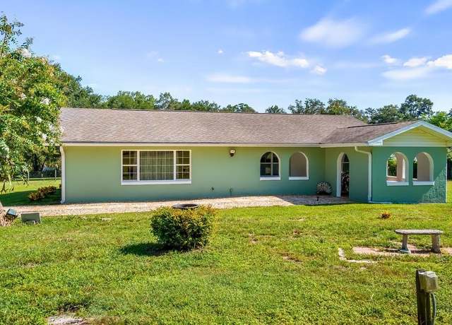 Property at 3745 Griffin View Dr, Lady Lake, FL 32159, 3 beds, 1 bath
