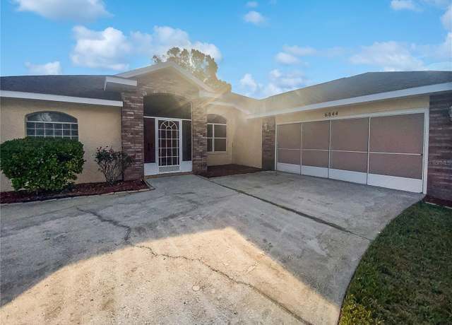 Property at 6844 Northlake Dr, Zephyrhills, FL 33542, 3 beds, 2 baths