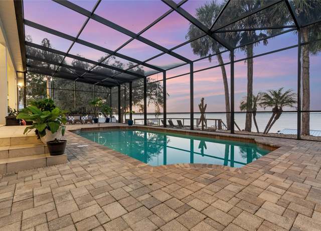 Property at 13041 SE 158th Ln, Weirsdale, FL 32195, 3 beds, 2.5 baths