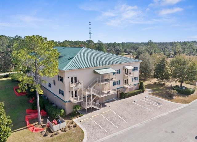 Property at 8150 Southern Pines Dr, Brooksville, FL 34601, 2 beds, 2 baths