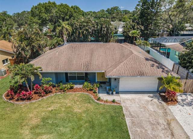 Property at 1212 Royal Oak Dr, Dunedin, FL 34698, 3 beds, 2 baths