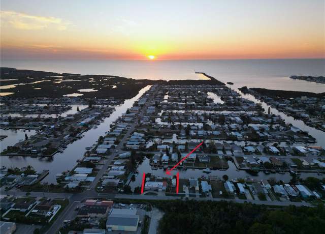 Property at 13017 Tiller Dr, Hudson, FL 34667, 4 beds, 3.5 baths