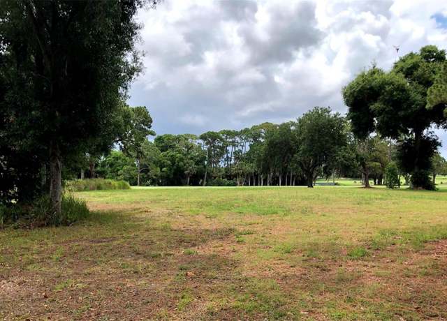 Property at 510 Magellan Dr, Sarasota, FL 34243