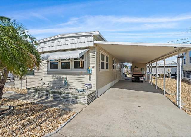 Property at 2842 Trinidad Way, Palmetto, FL 34221, 2 beds, 1.5 baths