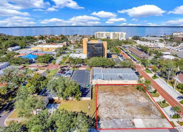 Property at 300 W 2nd St, Sanford, FL 32771