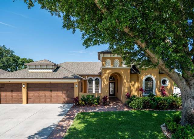 Property at 790 Country Charm Cir, Oviedo, FL 32765, 4 beds, 3 baths