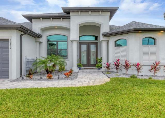 Property at 15424 Lakeland Cir, Port Charlotte, FL 33981, 3 beds, 2 baths