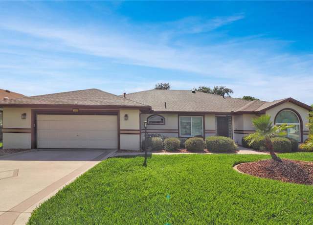 Property at 5408 Queen Victoria Dr, Leesburg, FL 34748, 4 beds, 2.5 baths