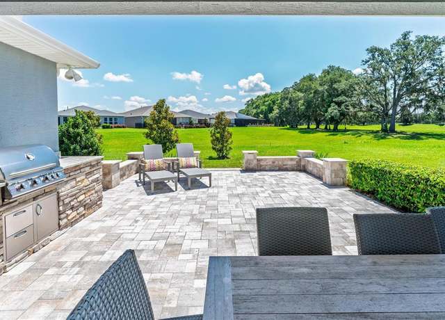 Property at 4235 NW 55th Ct, Ocala, FL 34482, 3 beds, 2.5 baths
