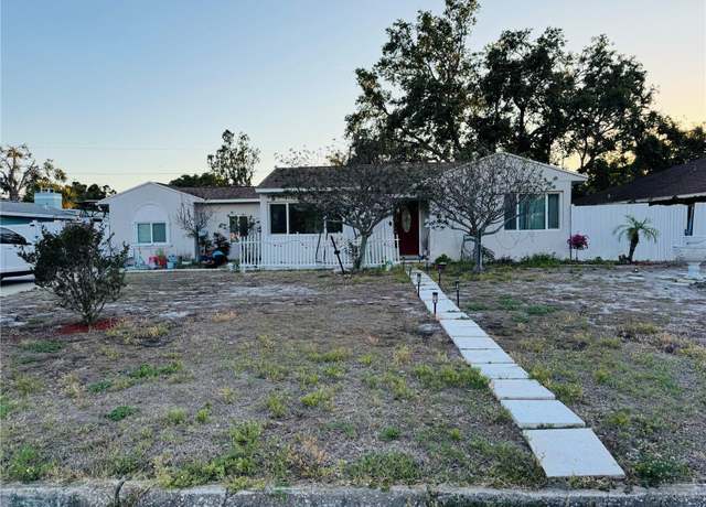 Property at 910 Robinson Dr N, St Petersburg, FL 33710, 3 beds, 1 bath