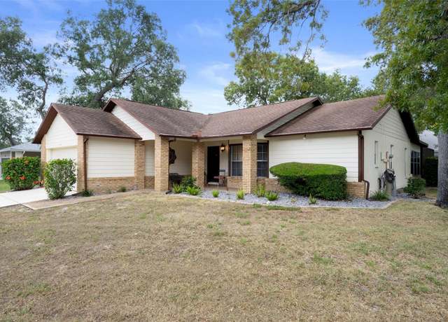 Property at 6490 Pine Meadows Dr, Spring Hill, FL 34606, 2 beds, 2 baths