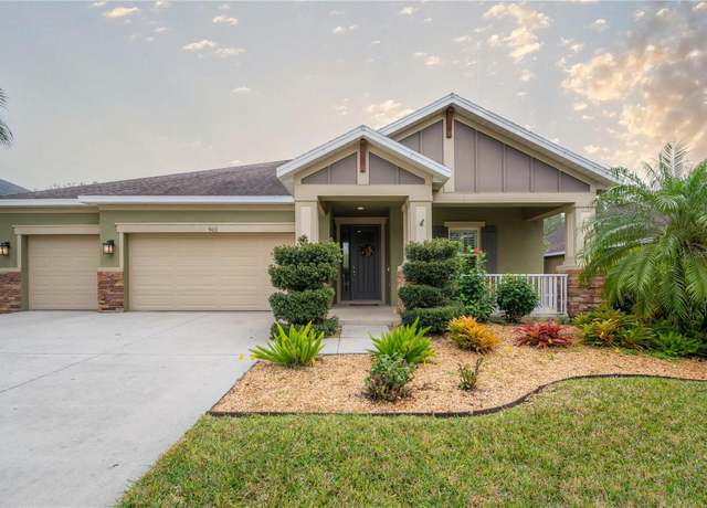 Property at 903 Heritage Groves Dr, Brandon, FL 33510, 4 beds, 3 baths