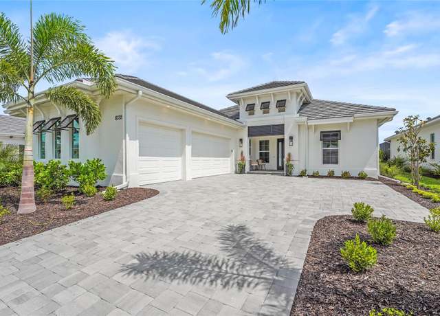 Property at 8332 Sea Glass Ct, Sarasota, FL 34240, 4 beds, 3.5 baths