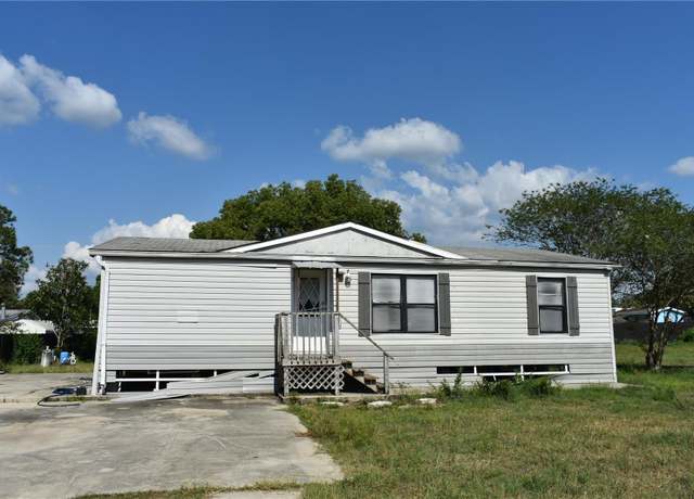 Property at 10175 SE Sunset Harbor Rd, Summerfield, FL 34491, 2 beds, 2 baths