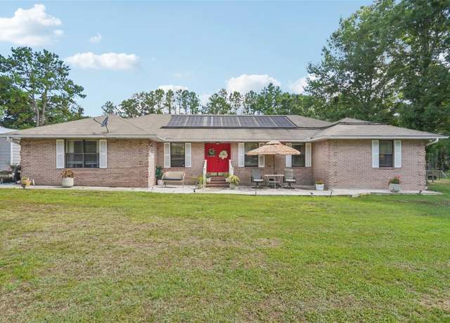 Property at 12820 NW 116th Pl, Alachua, FL 32615, 4 beds, 2 baths