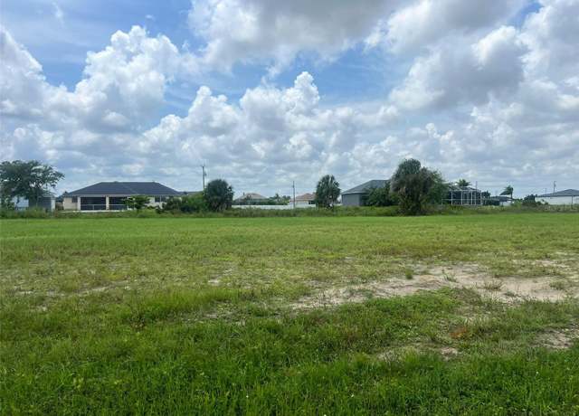 Property at 1802 NE 14th St, Cape Coral, FL 33909