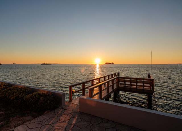 Property at 2240 Harbor View Dr, Dunedin, FL 34698, 2 beds, 2 baths