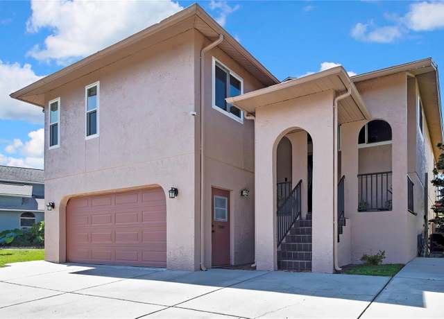 Property at 6340 Spoonbill Dr, New Port Richey, FL 34652, 5 beds, 3 baths