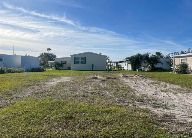 Property at 564 Longwood Dr, Venice, FL 34285
