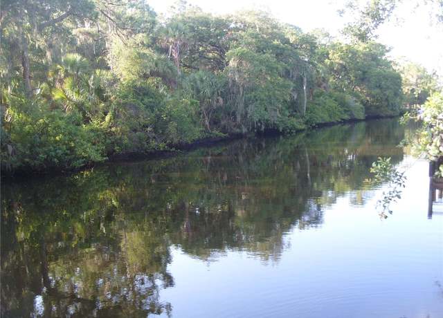 Property at 264 Eppinger Dr, Port Charlotte, FL 33953