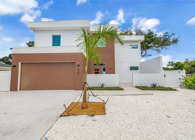 Property at 2065 Goldenrod St, Sarasota, FL 34239, 6 beds, 7 baths